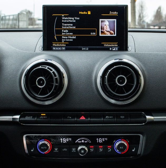 Audi A3 Limousine - wyświetlacz