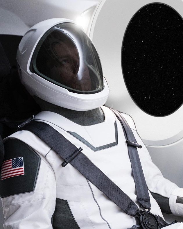 SpaceX skafander