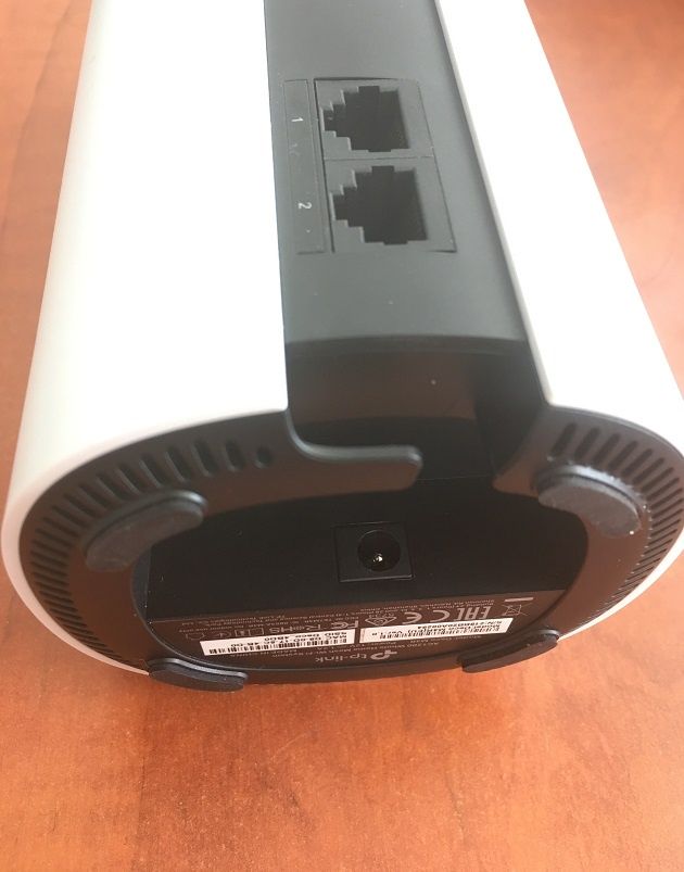 TP-Link Deco M4R - od spodu