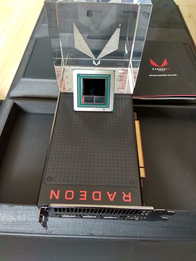 AMD Radeon RX Vega 64