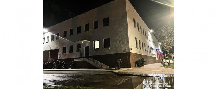 Ćwiczenia obrony Płocka przed nieznaną grupą dywersantów - żołnierze odbyli szkole