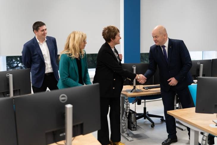 Otwarcie nowej pracowni komputerowej w Filii Politechniki Warszawskiej