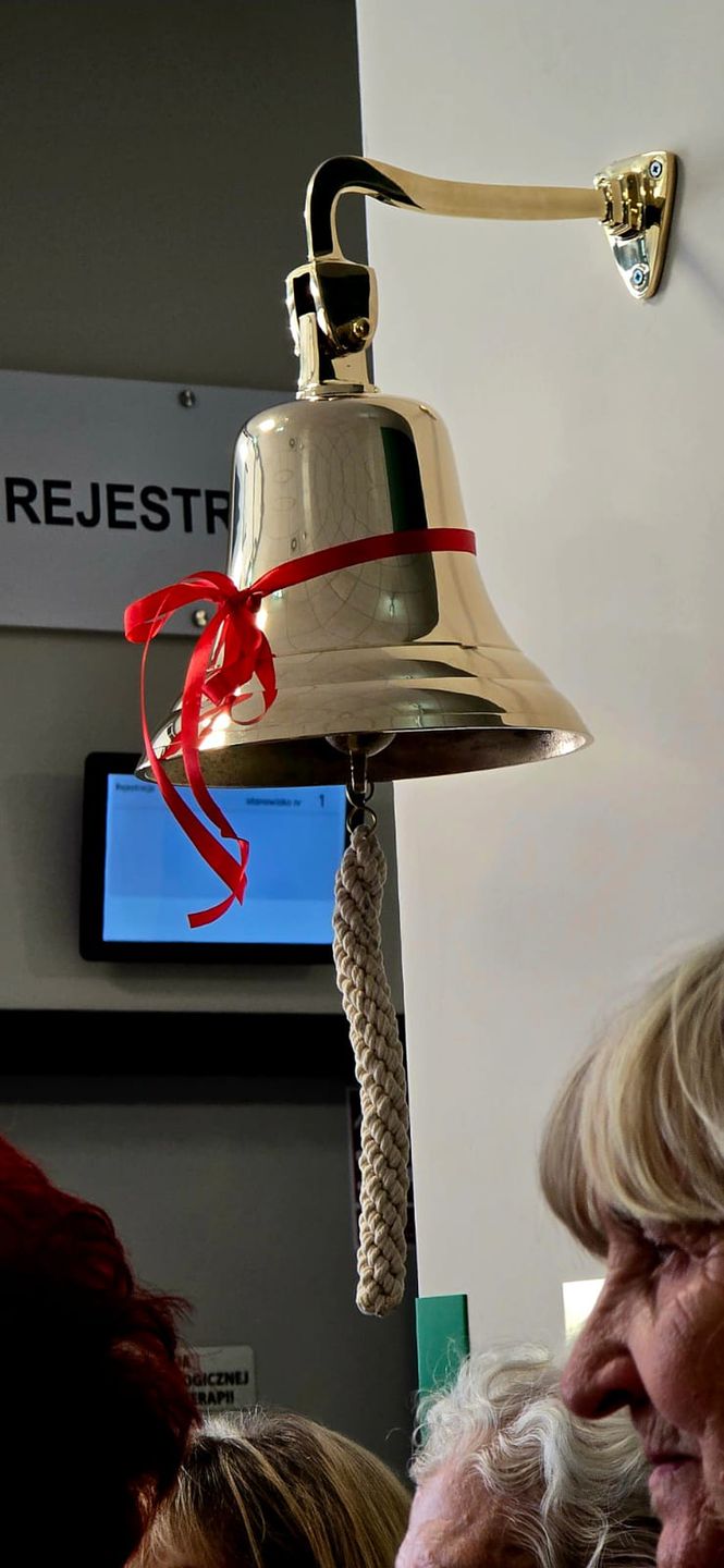 Dzwon życia bije