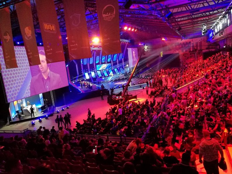 Grand Finals 2016 - e-sport lubi mieć widownie