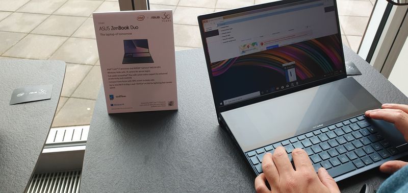 ASUS ZenBook Duo