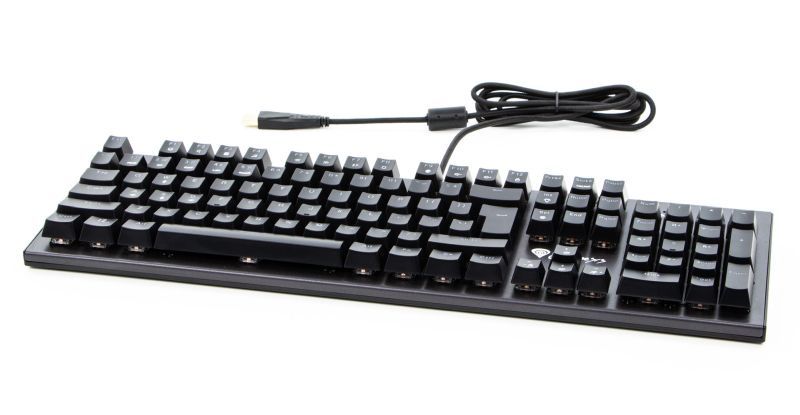 Genesis Thor 300  RGB - widok z przodu