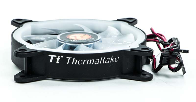Thermaltake UX200 ARGB