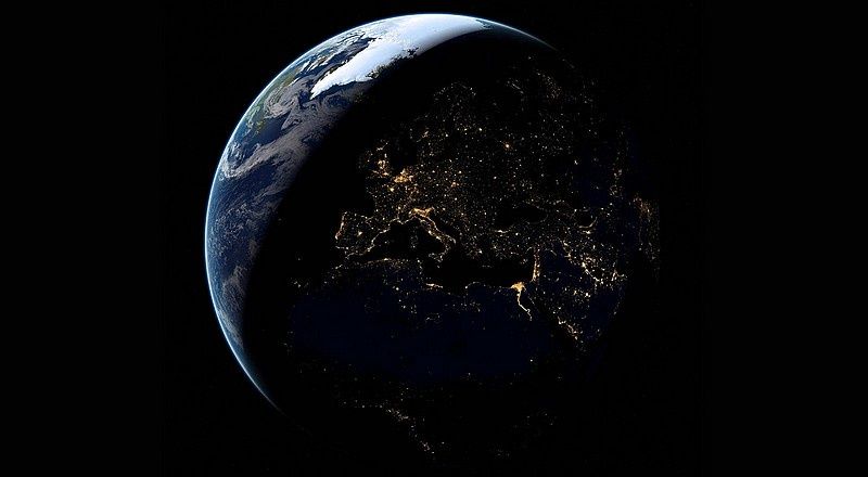 Internet - globalna sieć połączeń pomiędzy komputerami