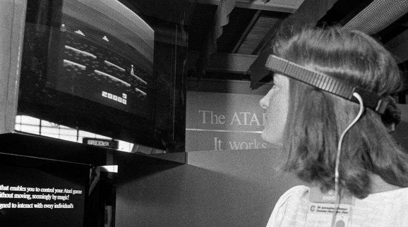Wymarłe gadżety świata gier - Atari Mindlink
