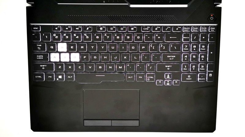 Nowy ASUS TUF Gaming - klawiatura