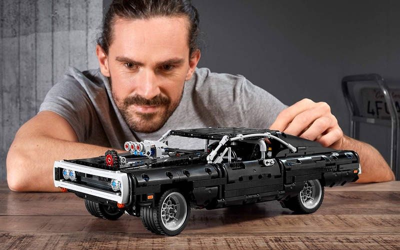 Amazon LEGO Dodge