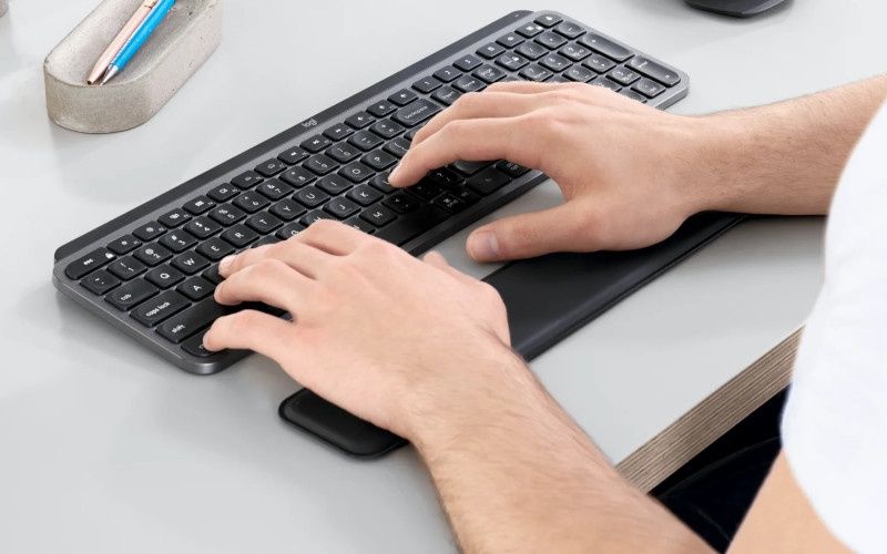 Logitech MX Keys