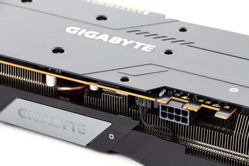 Gigabyte Radeon RX 5600 XT Gaming OC - gniazdko zasilania