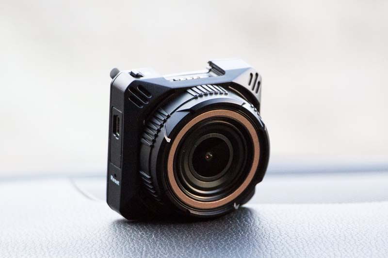 Navitel R650 NV wygląd