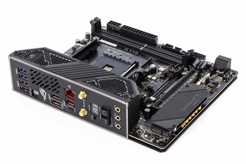 ASUS ROG Crosshair VIII Impact  w całej okazałości