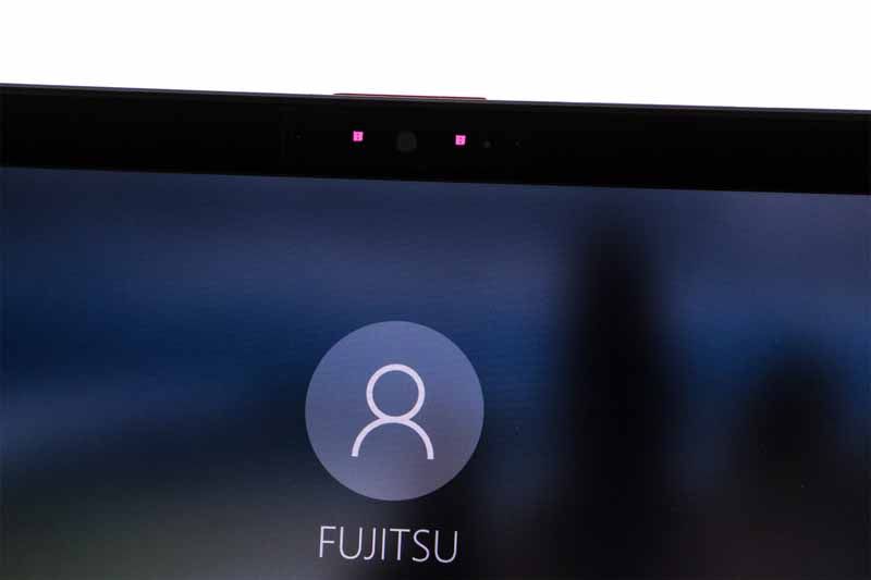 Fujitsu LifeBook U939X kamera IR