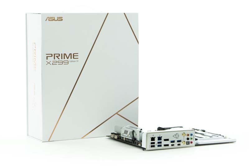 ASUS Prime X299 Edition 30 obok pudełka