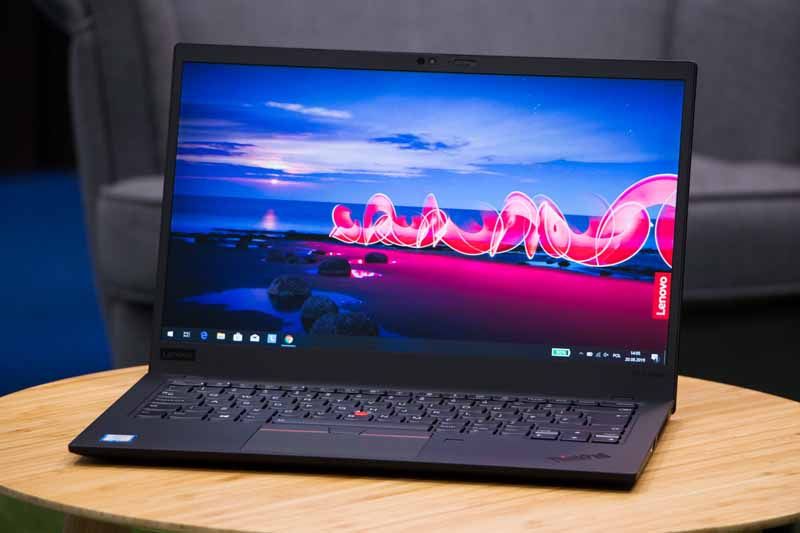 Lenovo ThinkPad X1 Carbon 7 kąty widzenia