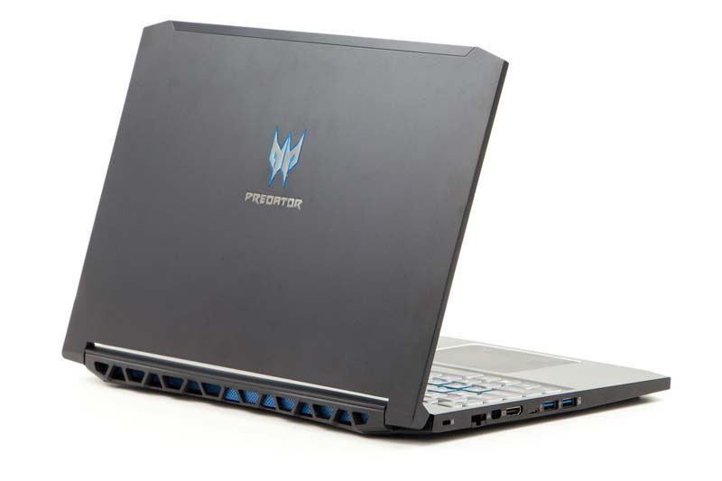 Acer Predator Triton 300 - z tyłu