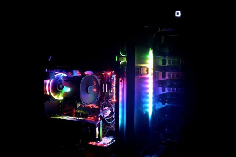 Thermaltake Level 20 - podświetlenie RGB LED
