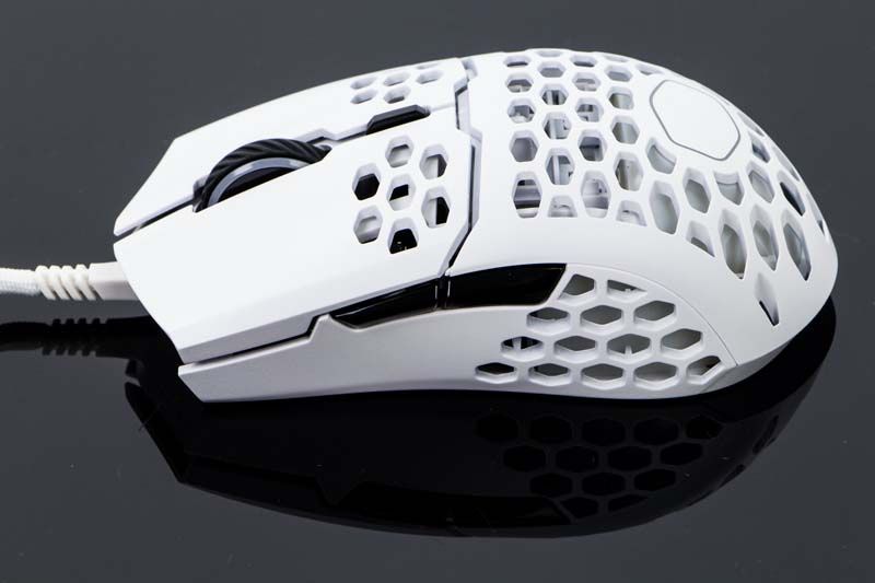 Przyciski OMRON w Cooler Master MM711
