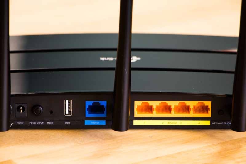 TP-Link Archer A9 - Porty