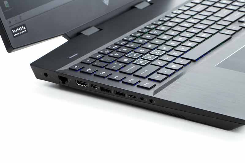 HP Omen 17 lewy bok