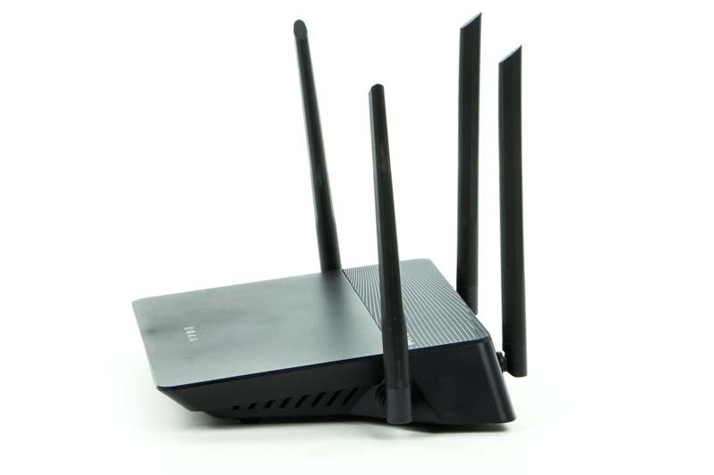 D-Link DIR-878/MT - Widok z boku