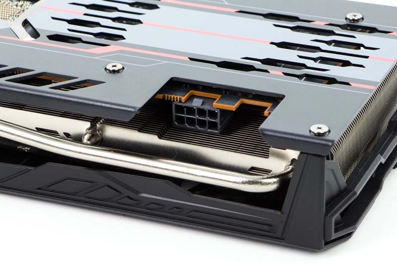 Sapphire Radeon RX 5600 XT Pulse - gniazdko zasilania