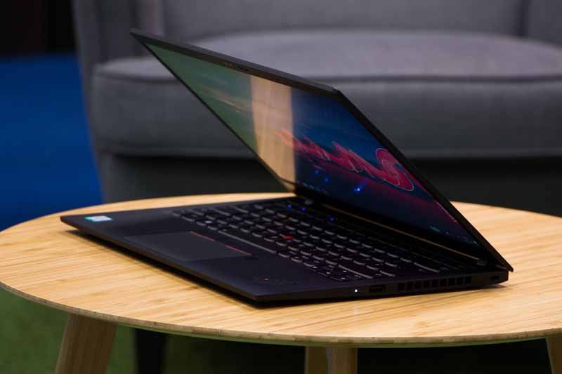 Lenovo ThinkPad X1 Carbon 7