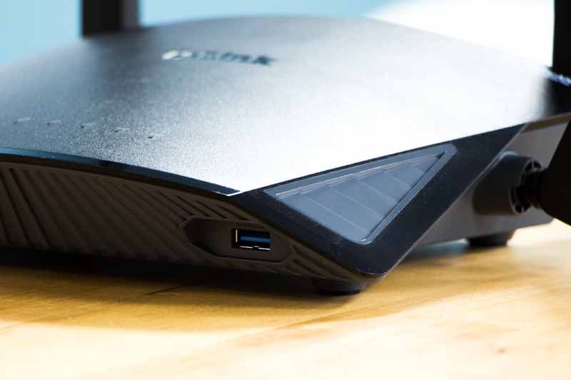 D-Link EXO DIR-2660 - USB 3.0