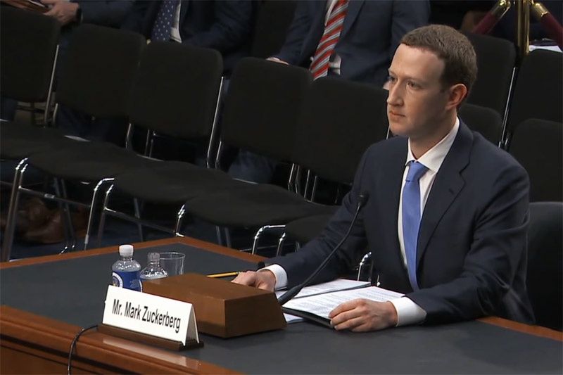 Zuckerberg odpowiada na pytania