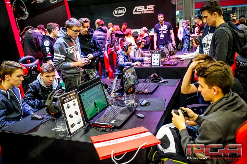 PGA 2016 - stoisko Asus