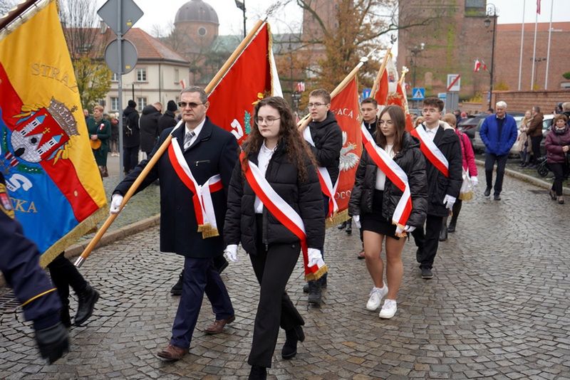 Obchody 11 listopada 