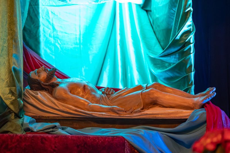 Krzyż, który daje sens cierpieniu. Mocne słowa metropolity pozna