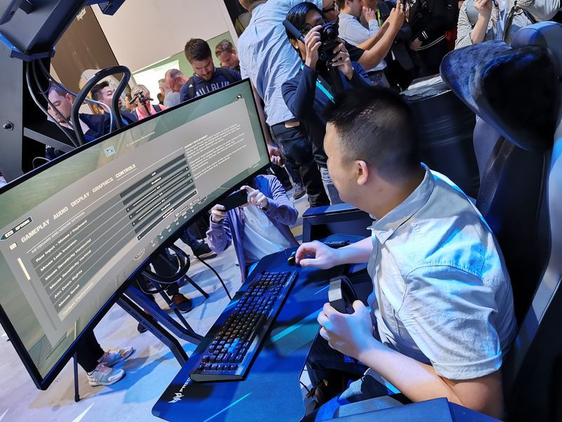 Acer Predator Thronos