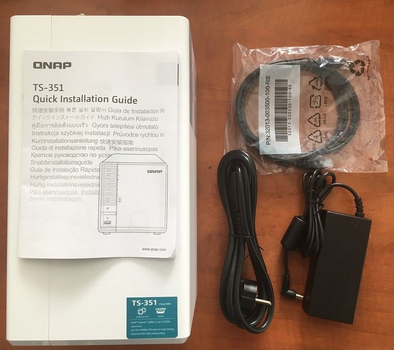 QNAP TS-351 - Unboxing