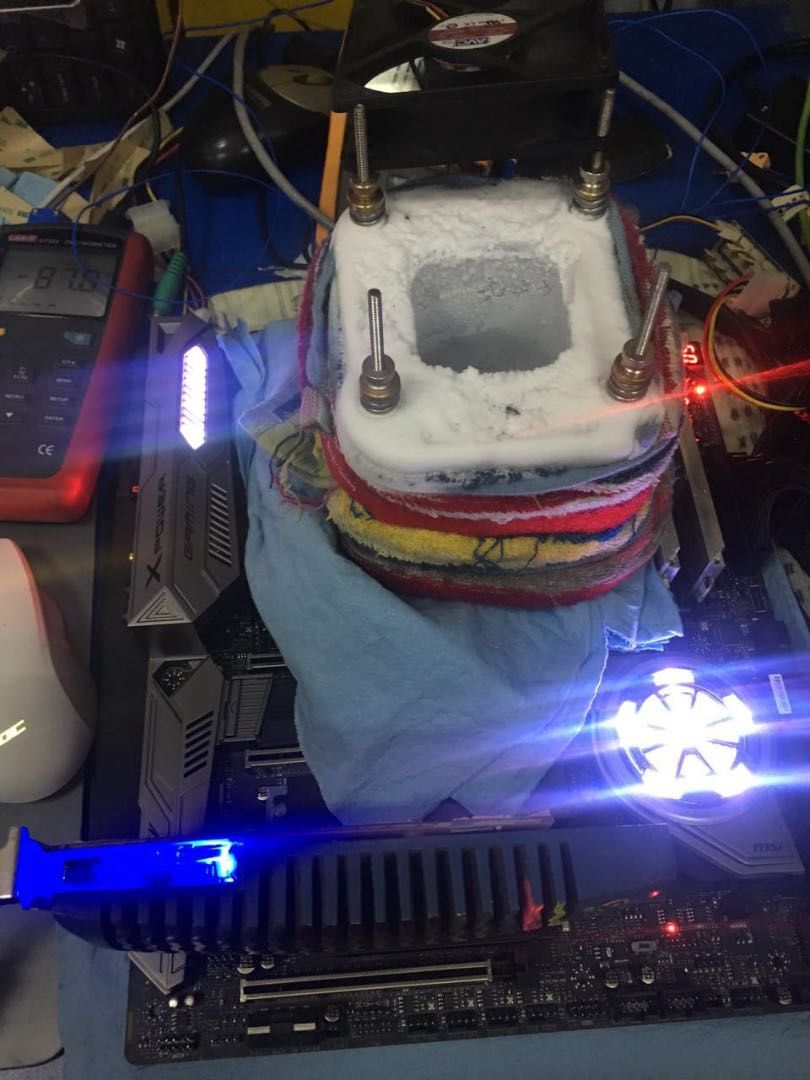 Intel Core i9-7980XE - podkręcanie