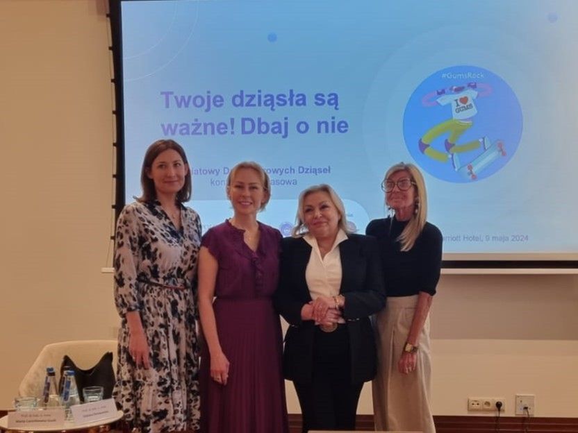 Dzień Zdrowych Dziąseł: co dziąsła mówią o Twoim zdrowiu?