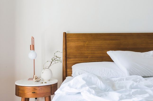 Zagłówek do łóżka — jak zrobić zagłówek do łóżka?