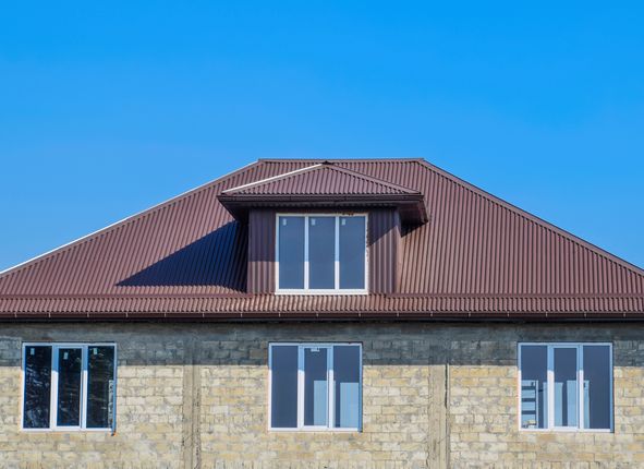Blacha trapezowa – cena, wymiary i rodzaje blachy trapezowej na dach