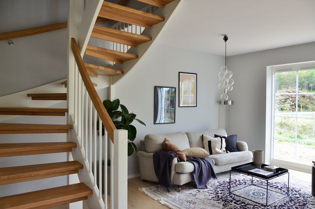 Schody drewniane – ile kosztują schody drewniane do domu?