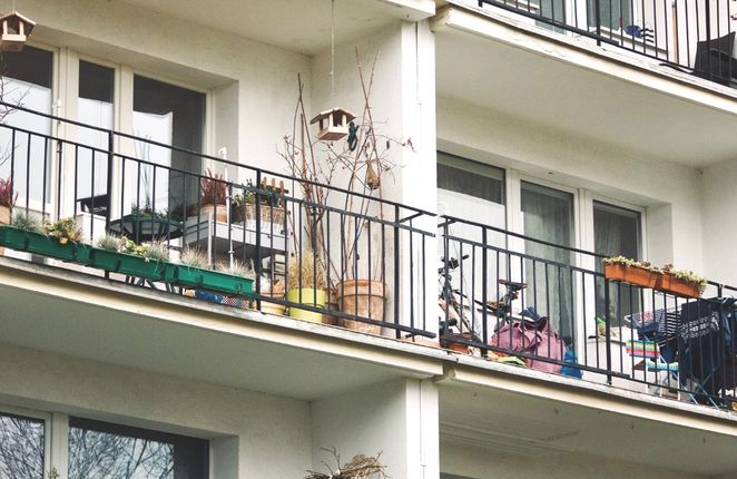 Loggia a balkon – czym się różnią?