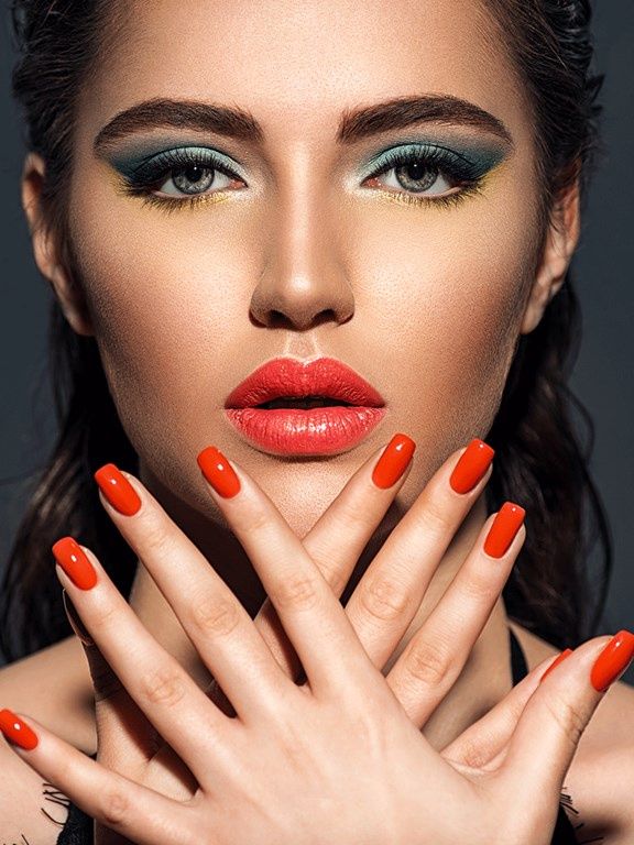 sylwestrowy manicure czerwone paznokcie na sylwestra ponadczasowa klasyka