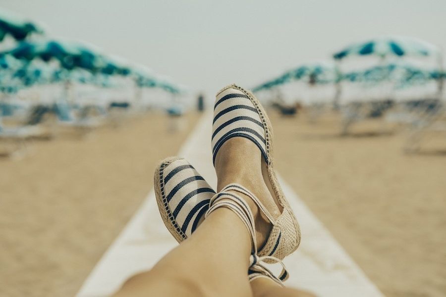 Espadryle najlepiej czyścić ręcznie