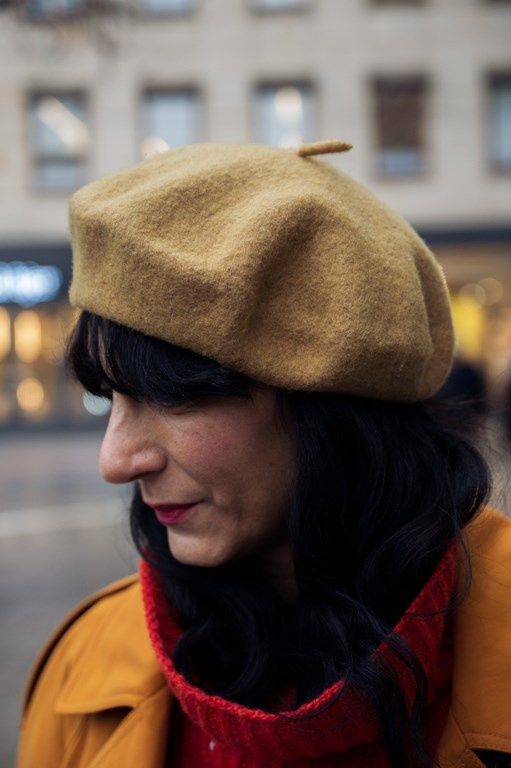 Modne berety dla pań po 50.