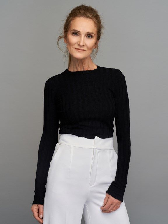 trend w modzie 50+: spodnie palazzo