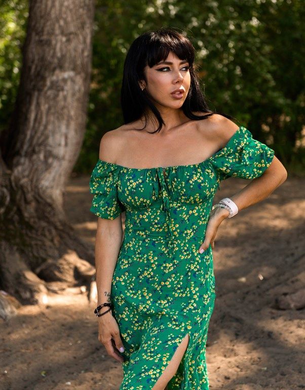 Sukienka hiszpanka boho to ideał na letnie wesele
