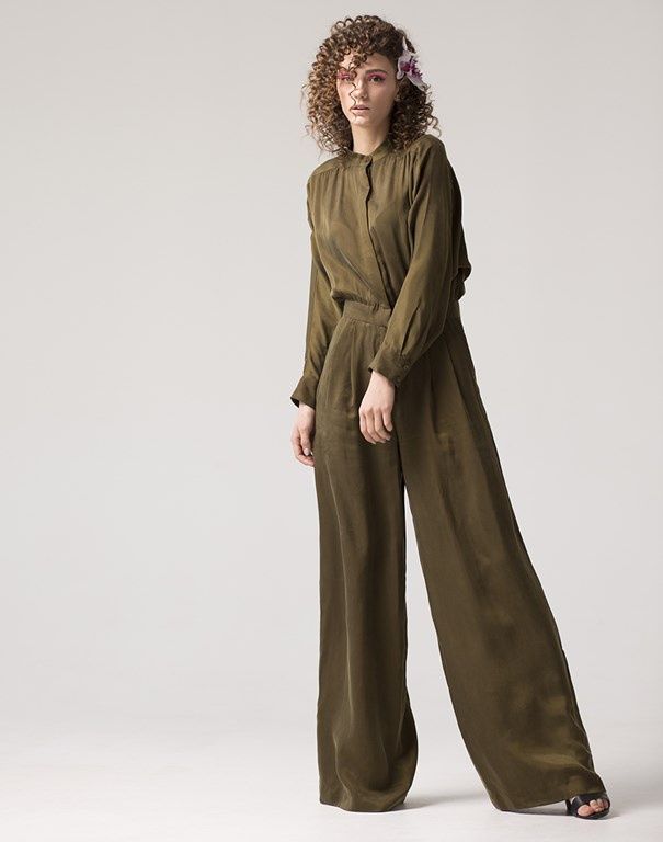 kombinezon w kolorze khaki