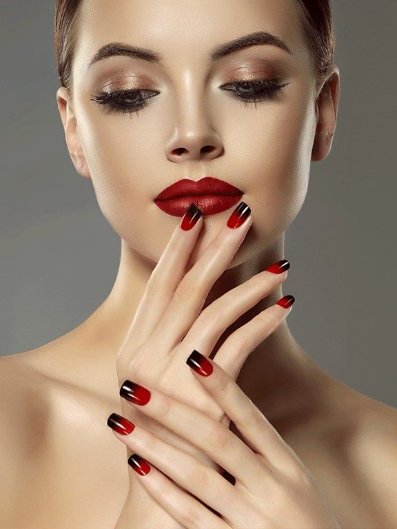 sylwestrowy manicure czarne paznokcie hybrydowy lakier ombre